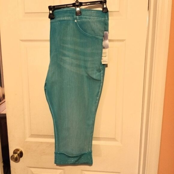 LUXE Denim Slims Turquoise Capri 3X - Picture 6 of 13